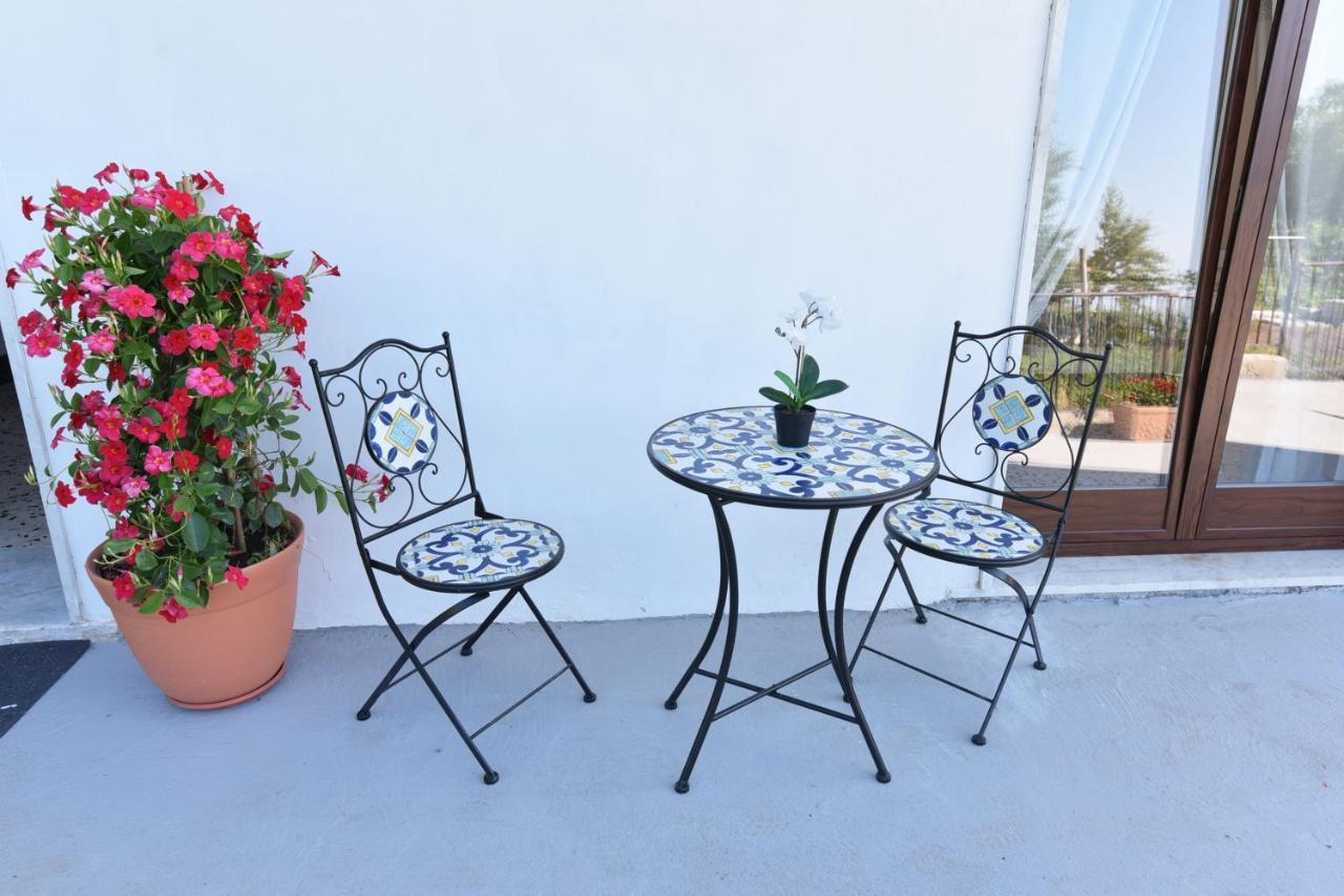 Apartamento La Terrazza Sugli Dei Pianillo Exterior foto