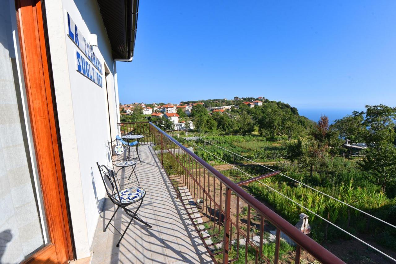 Apartamento La Terrazza Sugli Dei Pianillo Exterior foto