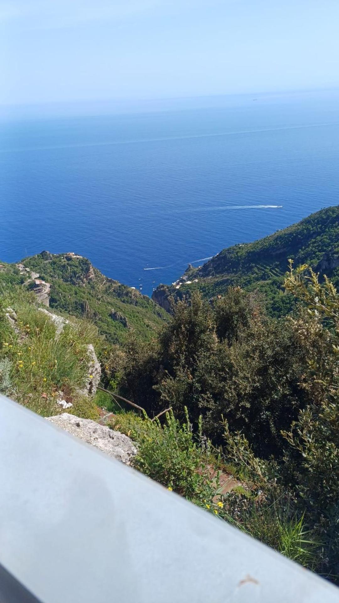 Apartamento La Terrazza Sugli Dei Pianillo Exterior foto